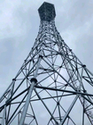गर्म डुबकी जस्ती Q345 5g इंटरनेट टॉवर मोबाइल फोन टेलीकॉम स्टील टॉवर